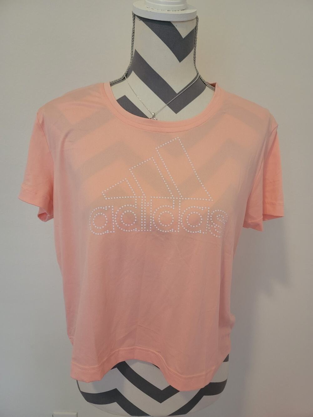 Adidas Size M Logo Womens Crop Top Tee Shirt Orange Short Sleeve Workout